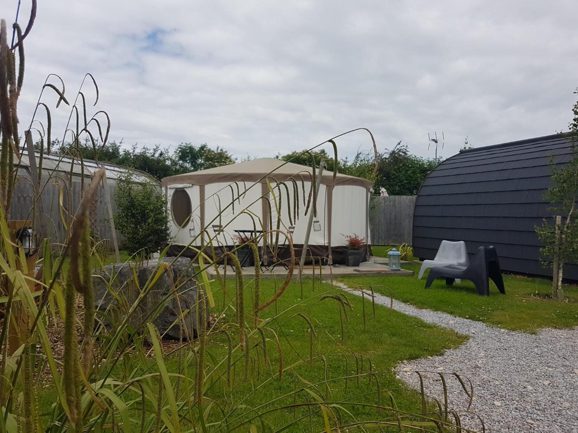 The Little Hide - Adult Only Camping Pods Wigginton  المظهر الخارجي الصورة