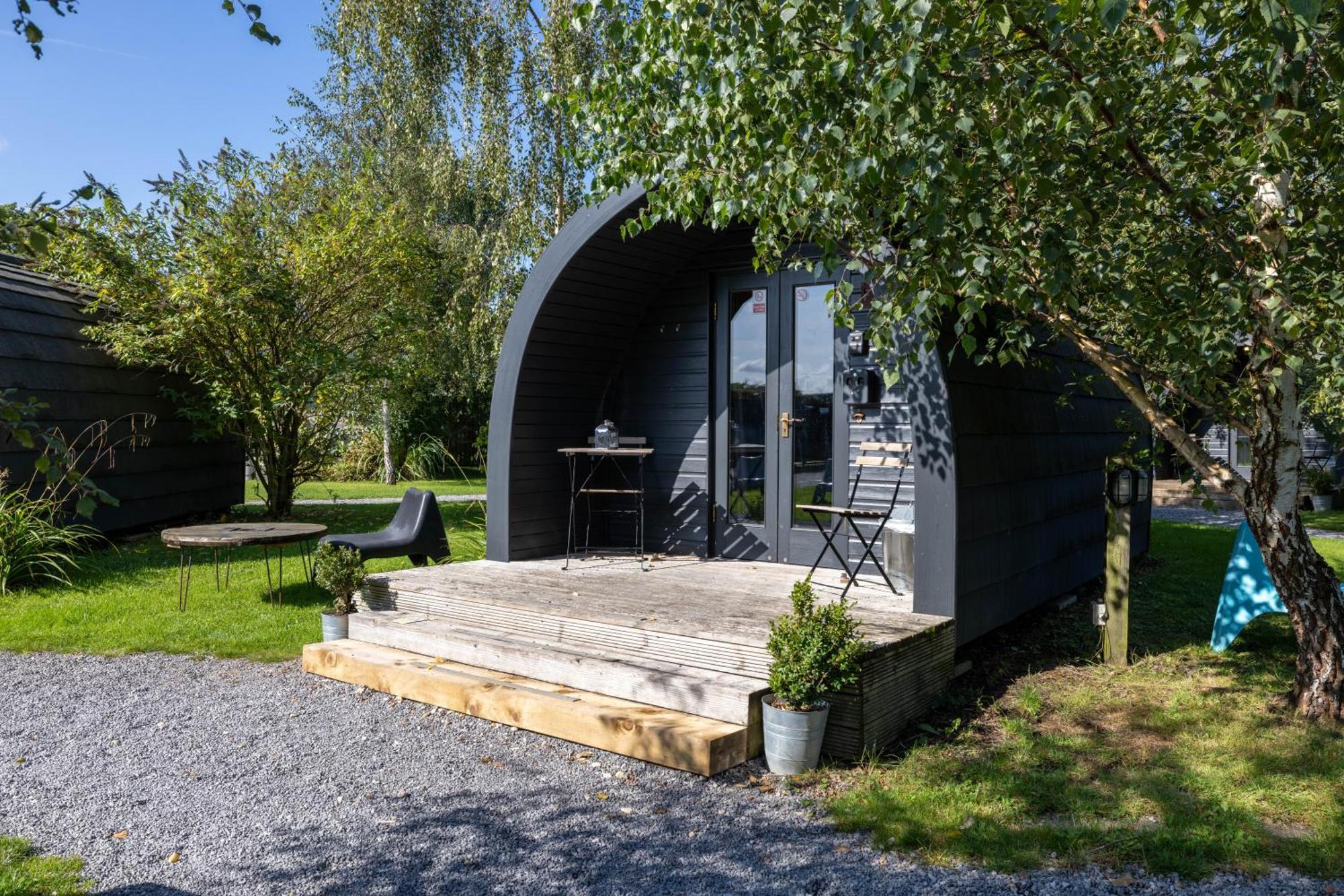 The Little Hide - Adult Only Camping Pods Wigginton  المظهر الخارجي الصورة