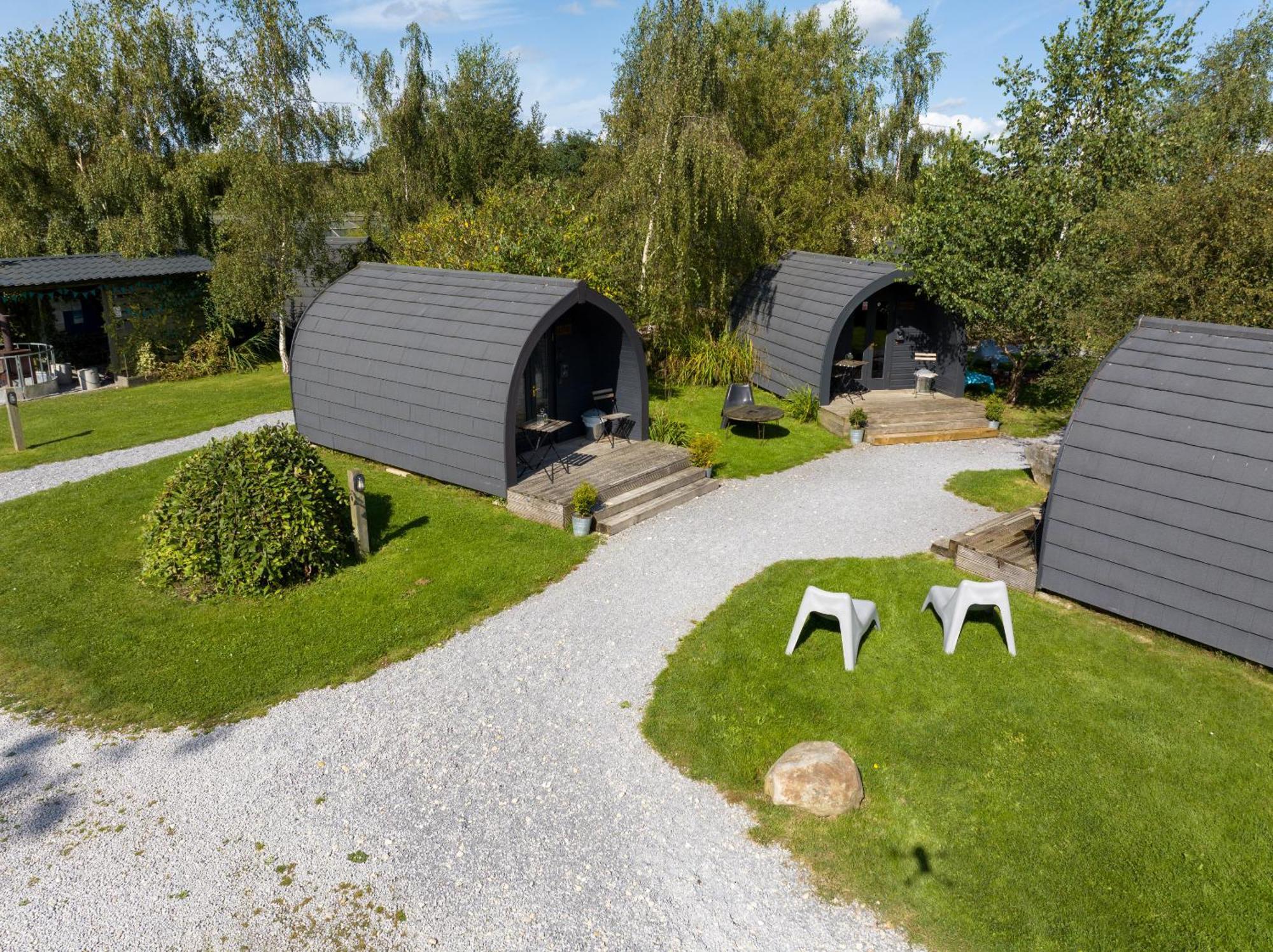 The Little Hide - Adult Only Camping Pods Wigginton  المظهر الخارجي الصورة